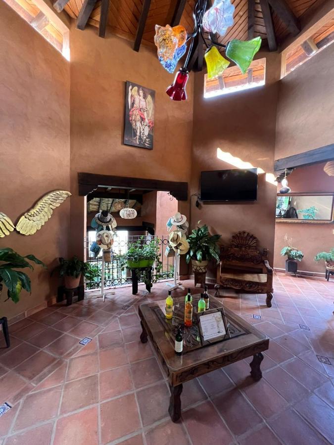 La Gloria De Los Angeles Villa Tzintzuntzán Екстериор снимка